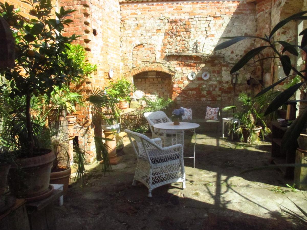 Gartenzimmer Im Schloss Neuhausen Neuhausen  Exteriör bild